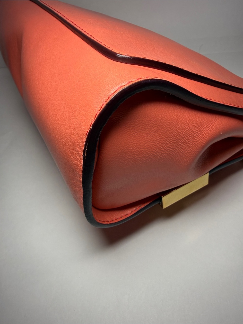 Chloé Coral Leather Crossbody Bag - Picture 10 of 17